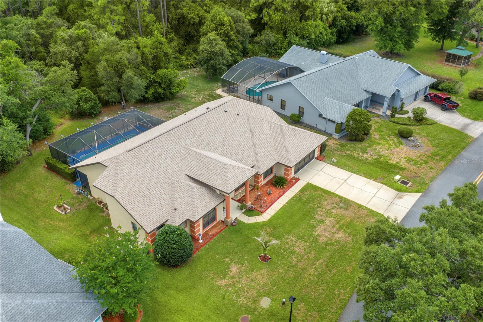 42 PINE DR