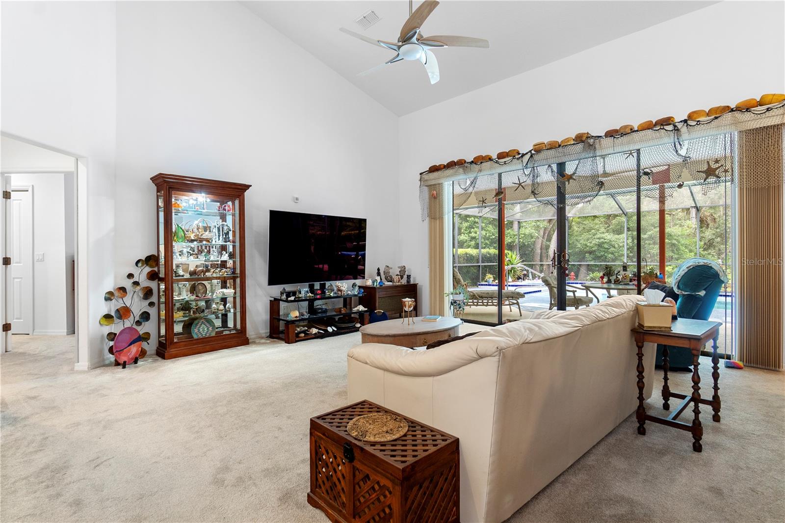 42 PINE DR