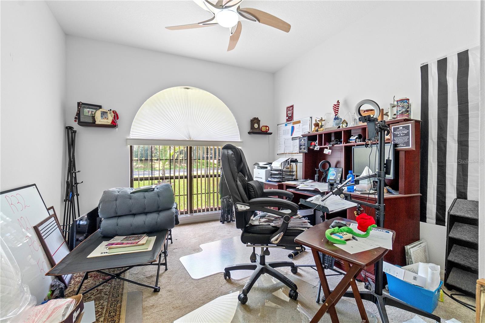 42 PINE DR