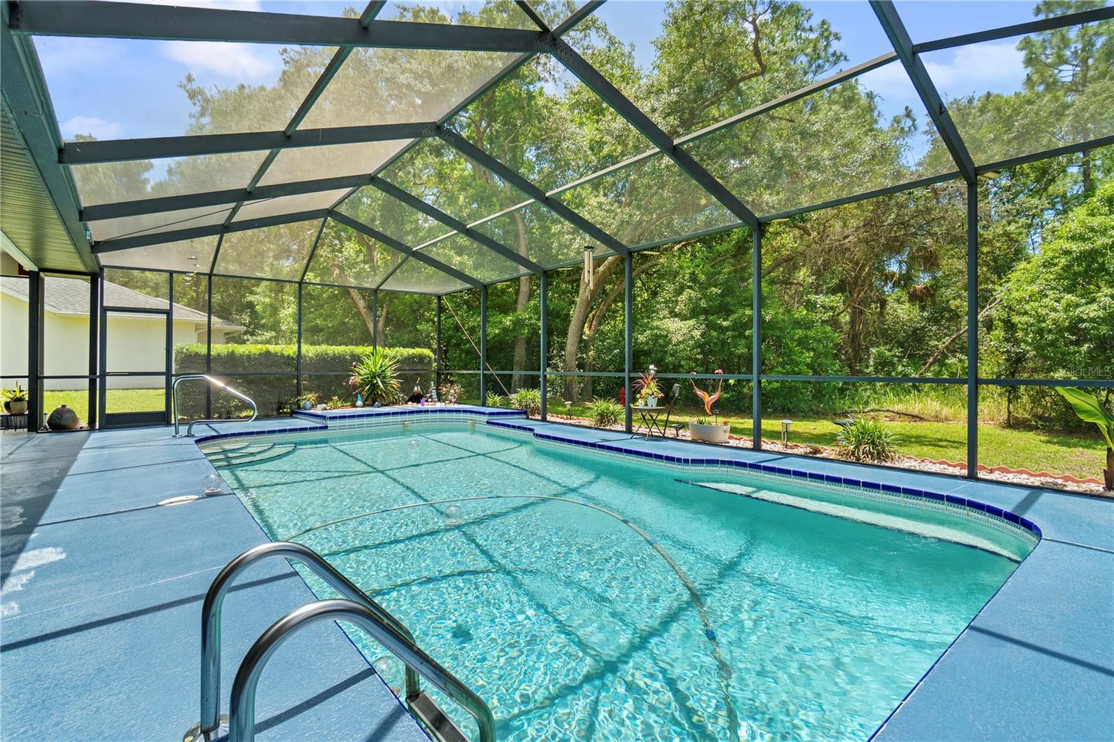 42 PINE DR