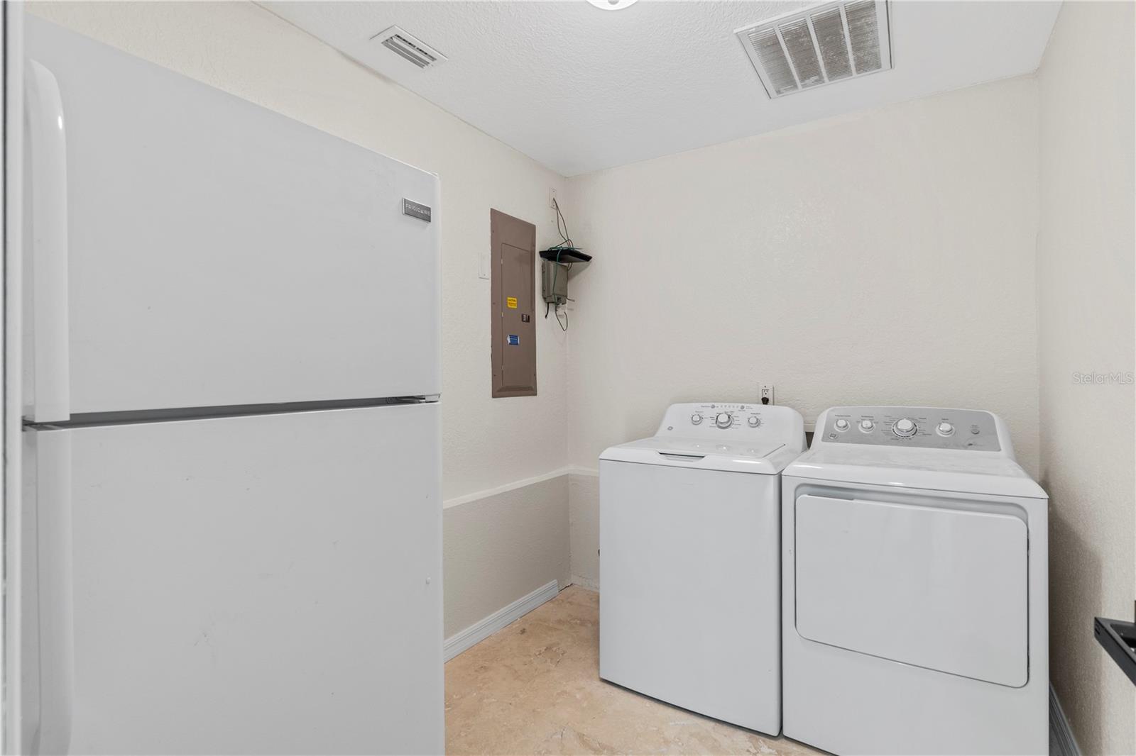 3261 SE 41ST PL