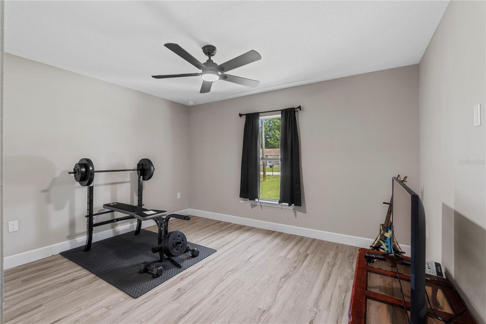 18 DOGWOOD TRAIL CRSE