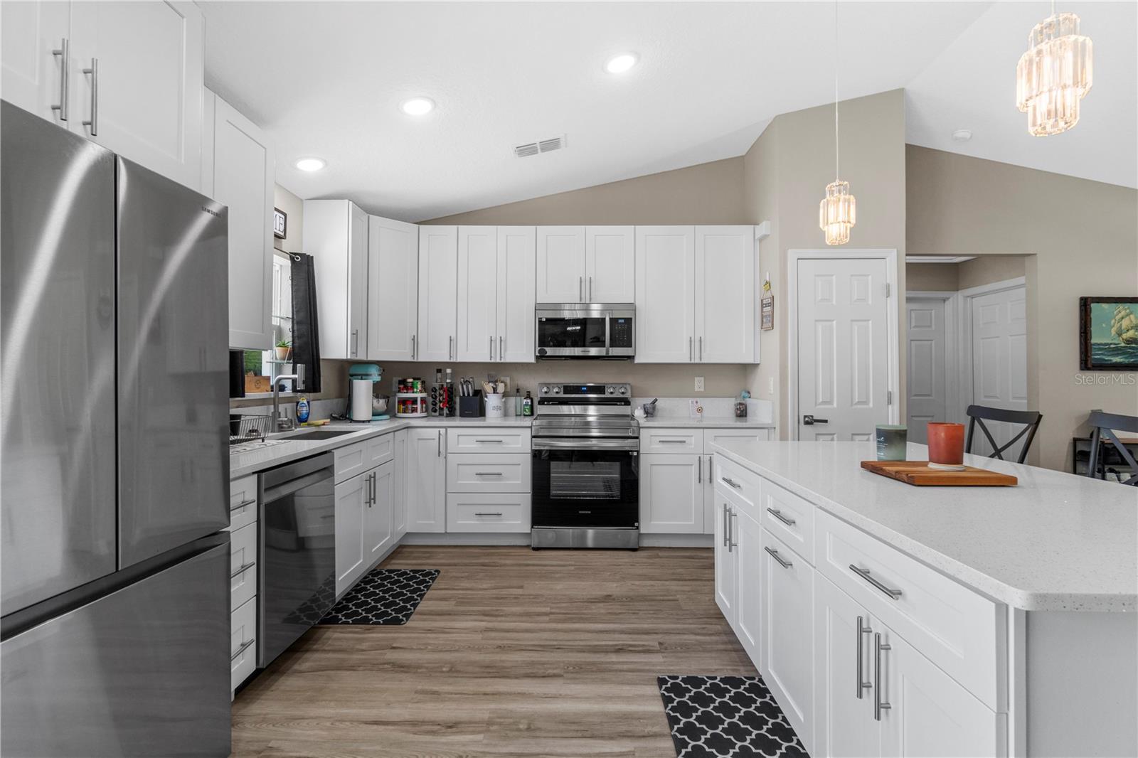 18 DOGWOOD TRAIL CRSE