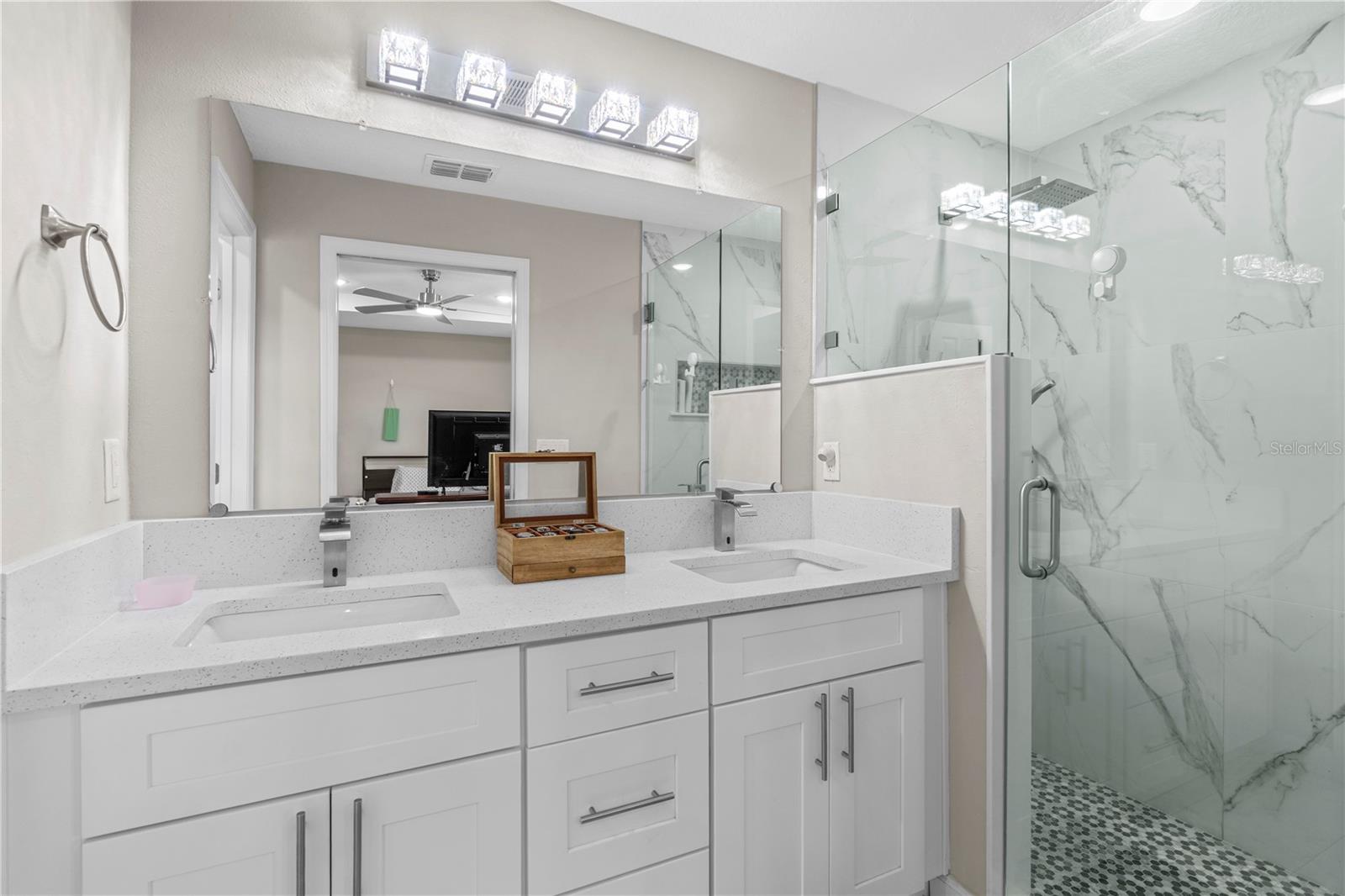 18 DOGWOOD TRAIL CRSE