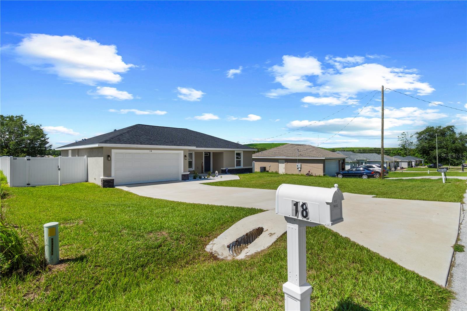 18 DOGWOOD TRAIL CRSE