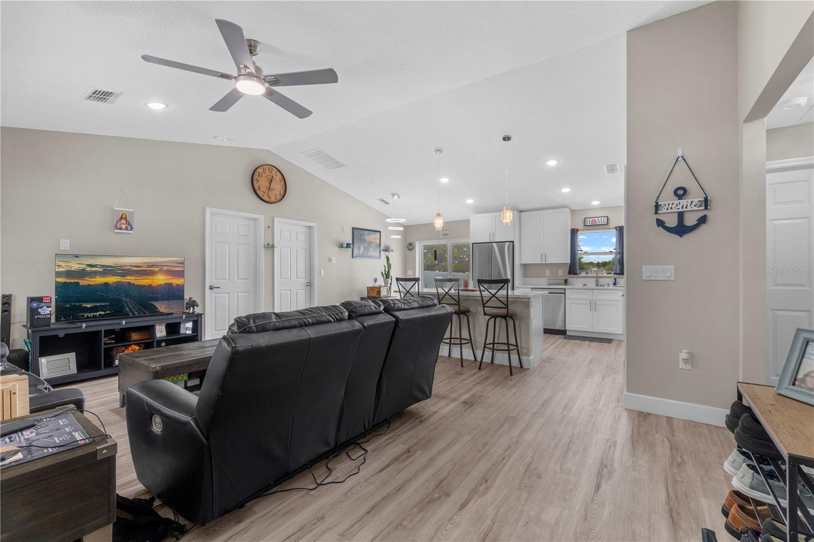 18 DOGWOOD TRAIL CRSE