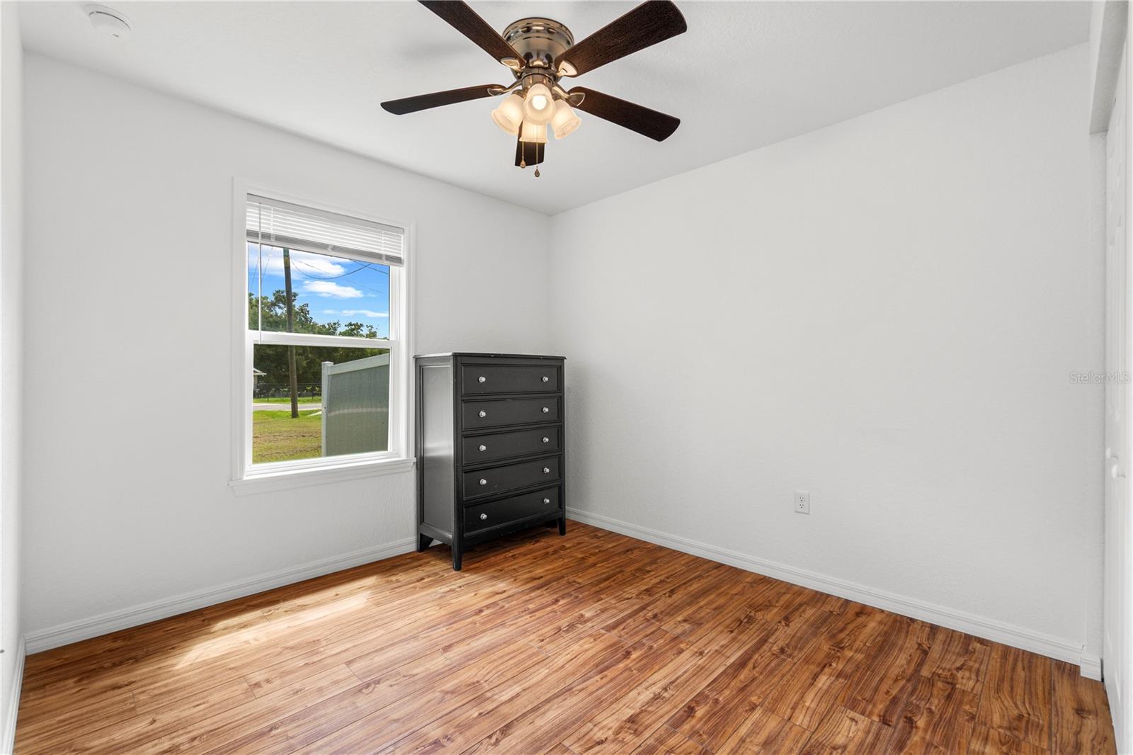 8 LOCUST RUN TRCE