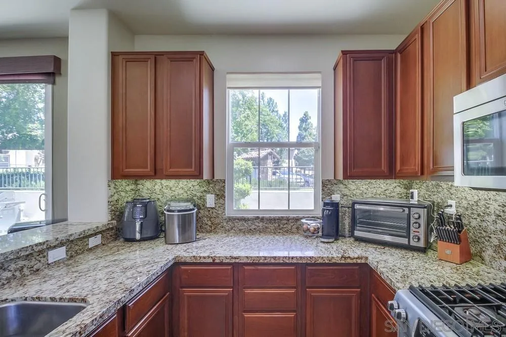 1449 Caminito Sicilia