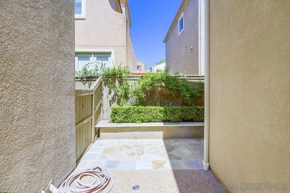 1449 Caminito Sicilia