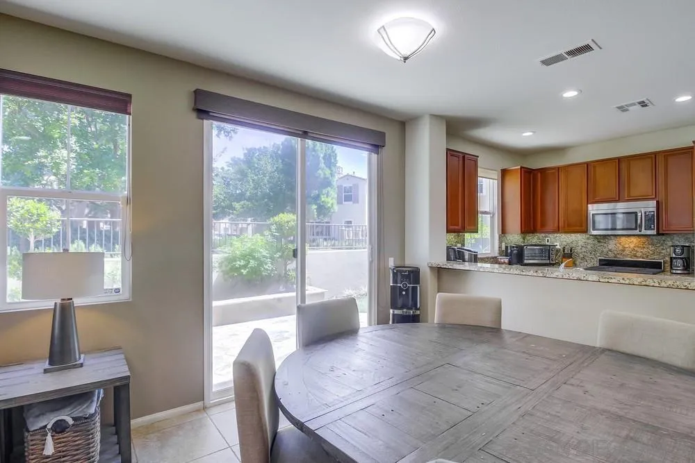 1449 Caminito Sicilia