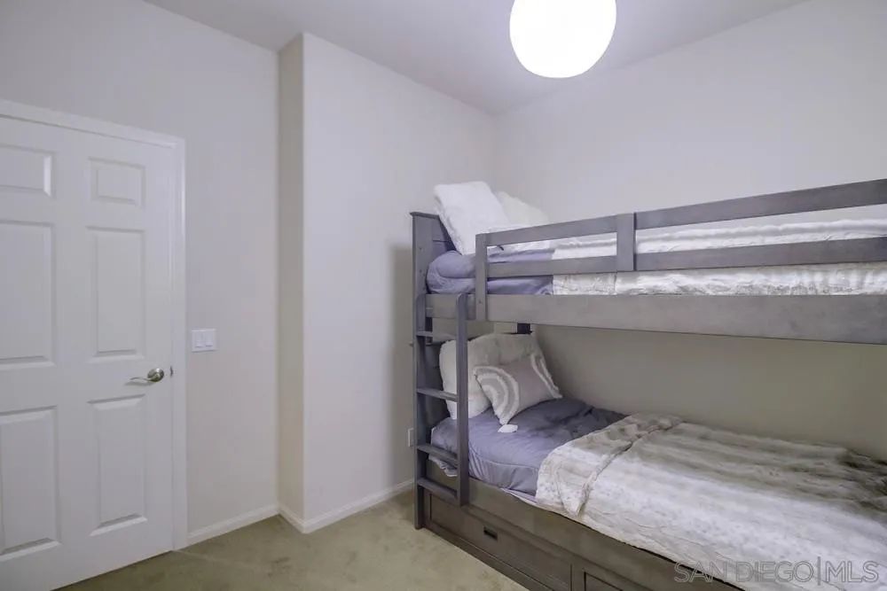 1449 Caminito Sicilia