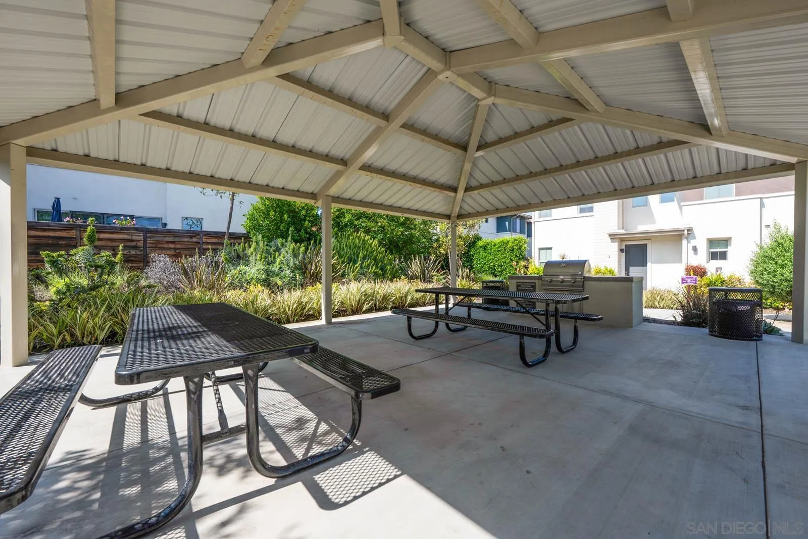 2053 Tango Loop Unit 3