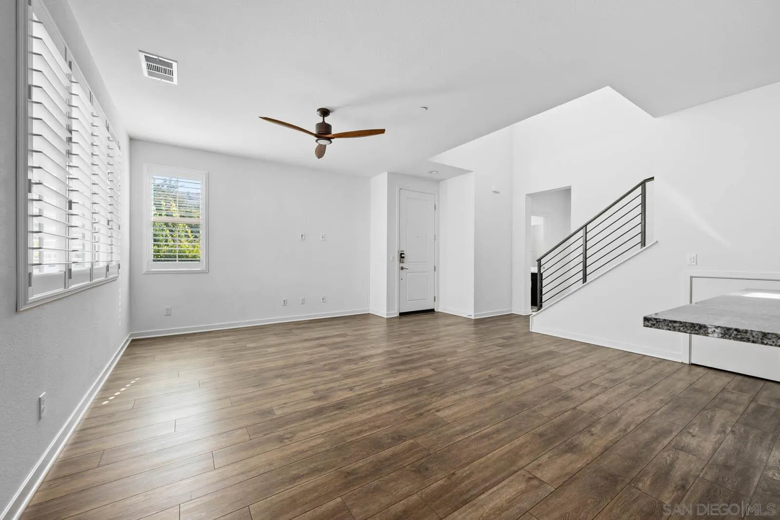 2053 Tango Loop Unit 3