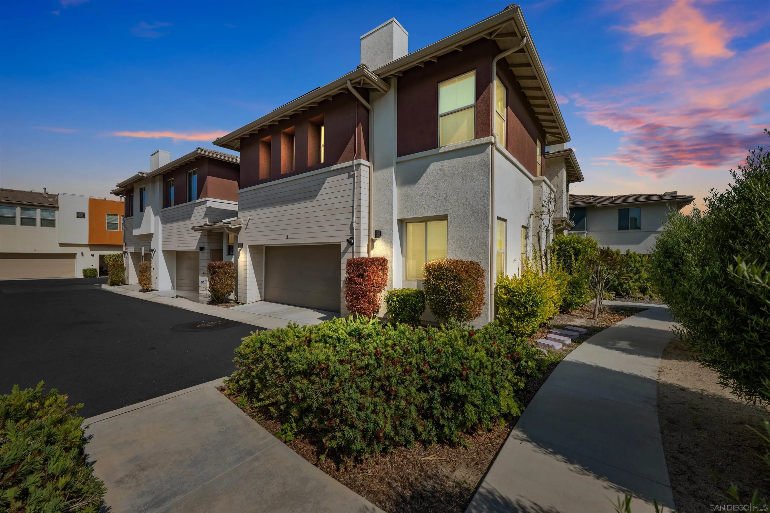 2053 Tango Loop Unit 3