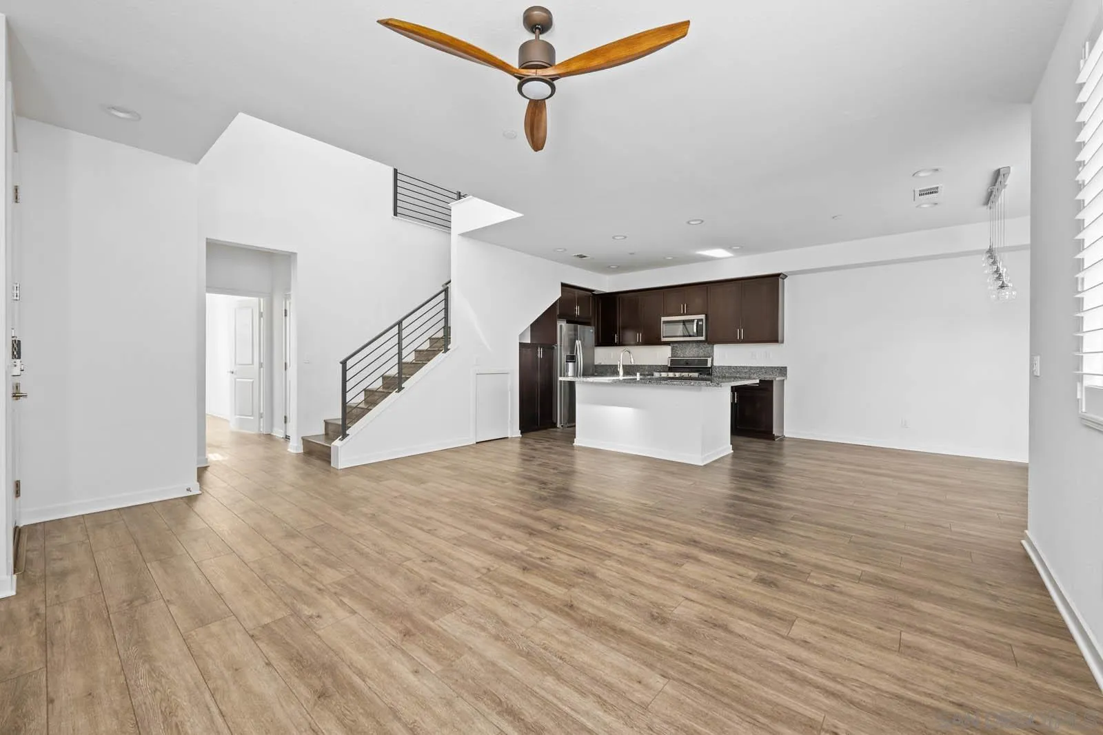 2053 Tango Loop Unit 3