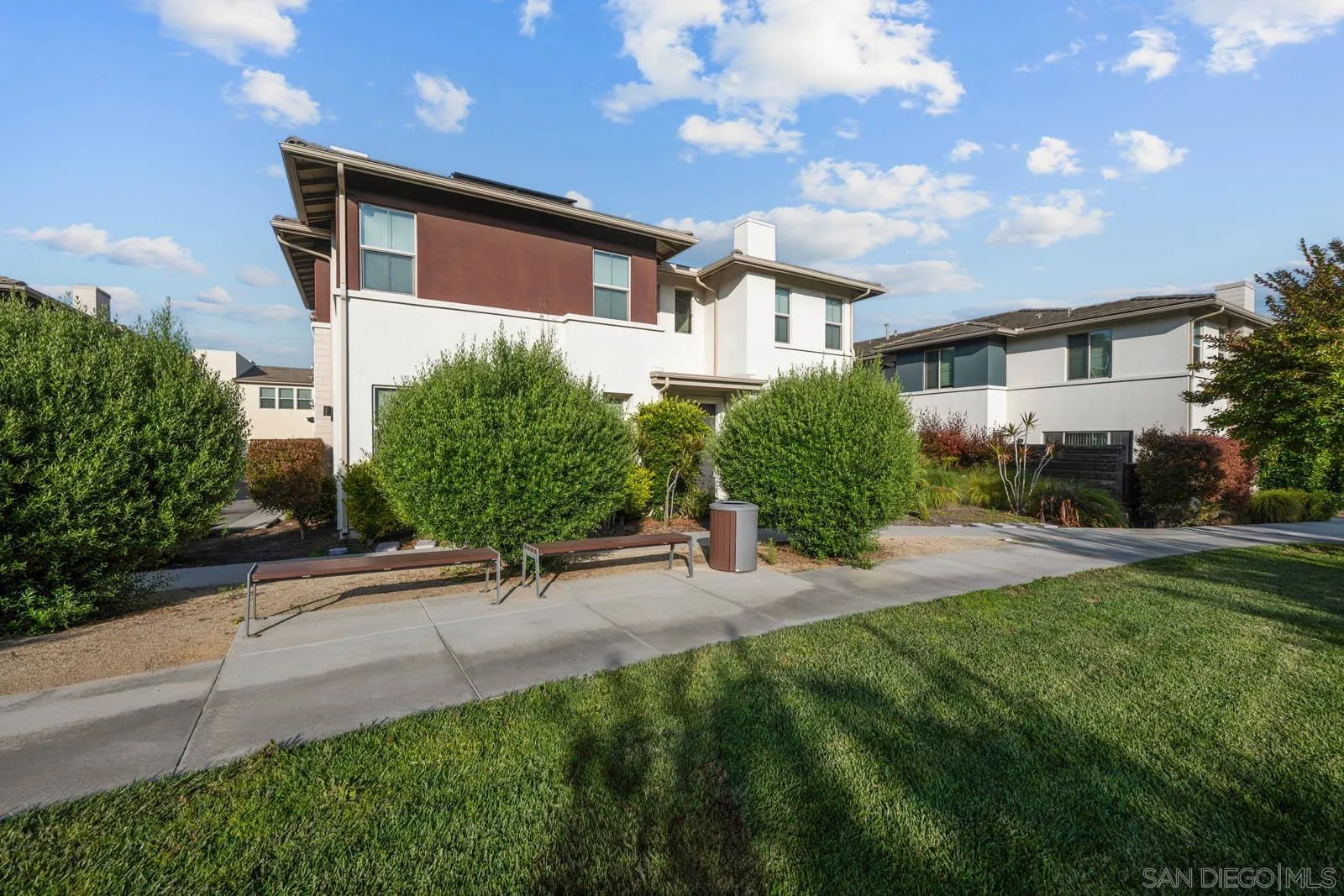 2053 Tango Loop Unit 3