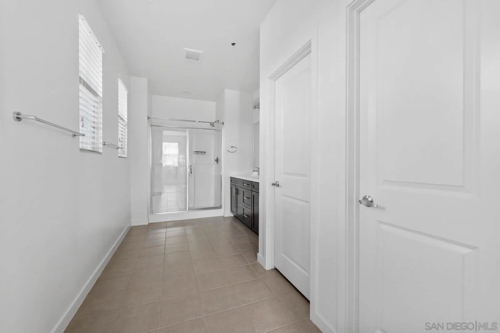 2053 Tango Loop Unit 3