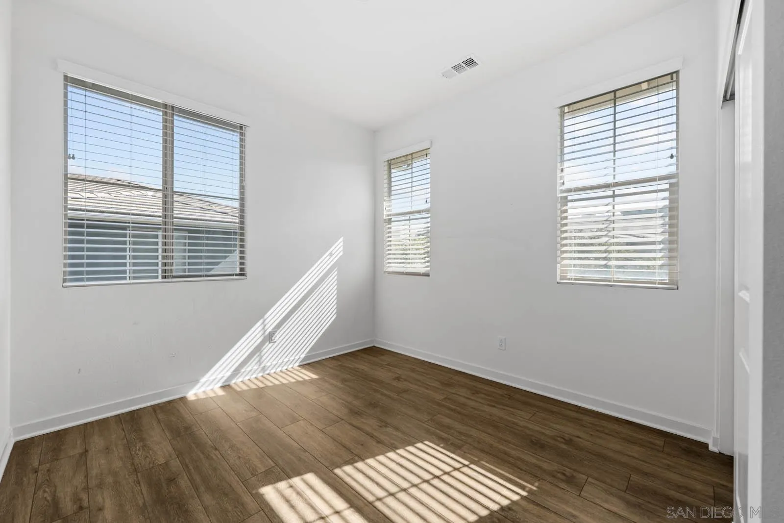 2053 Tango Loop Unit 3