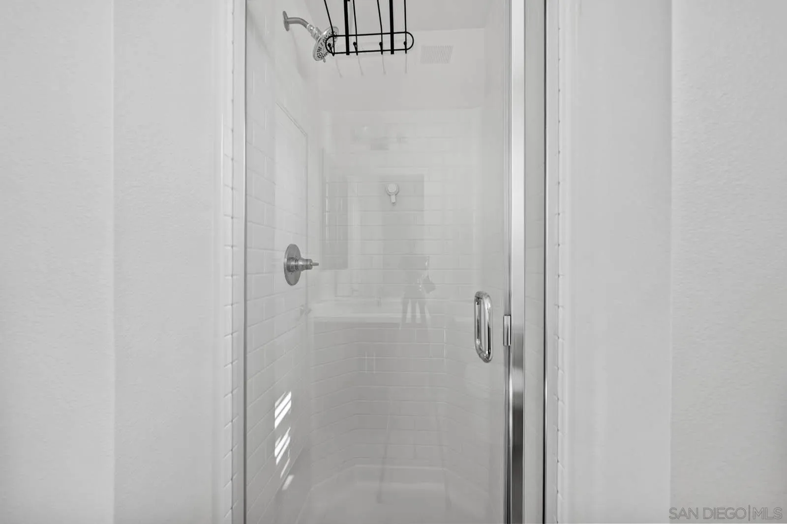 2053 Tango Loop Unit 3