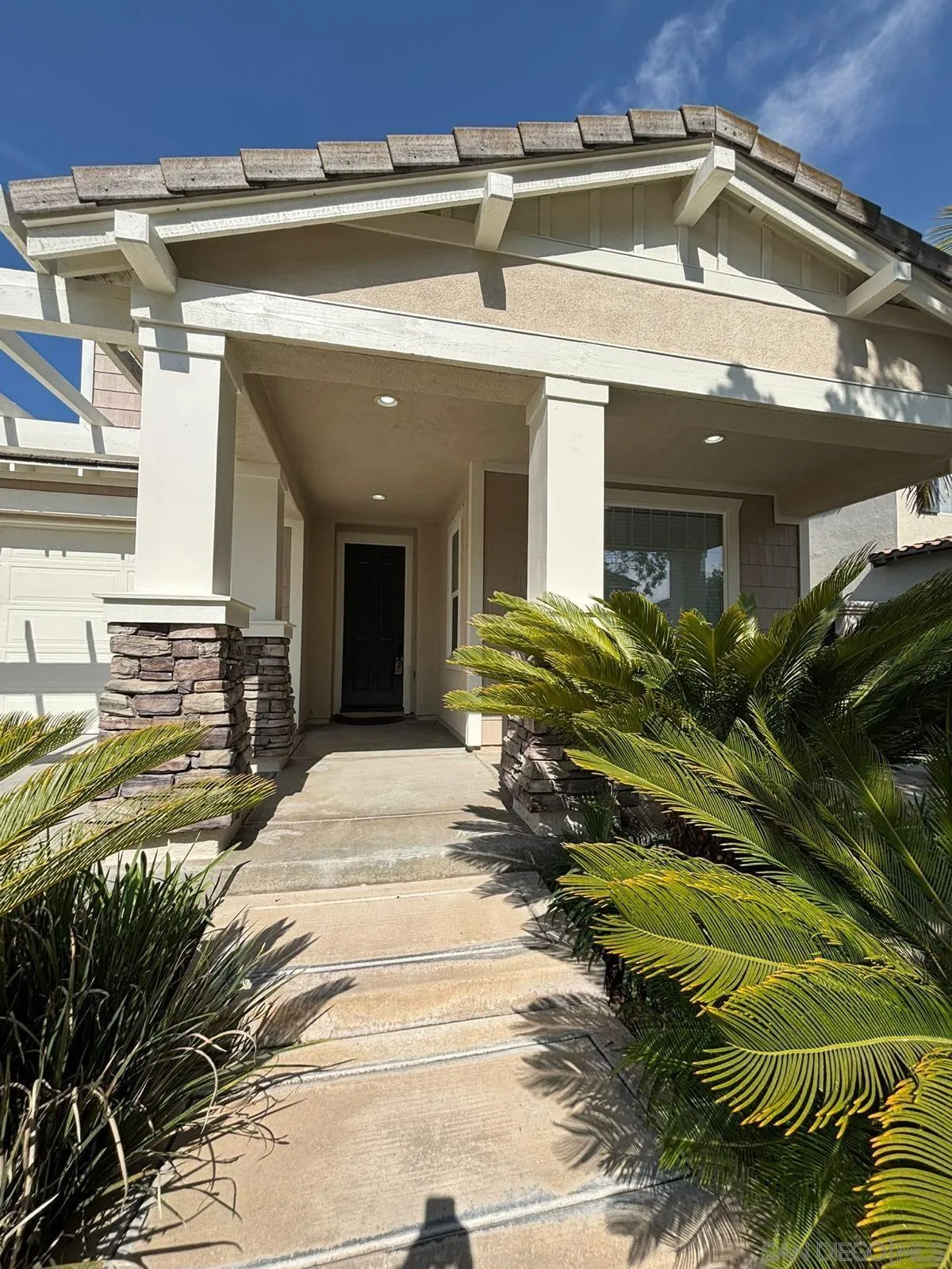 1612 Picket Fence Dr