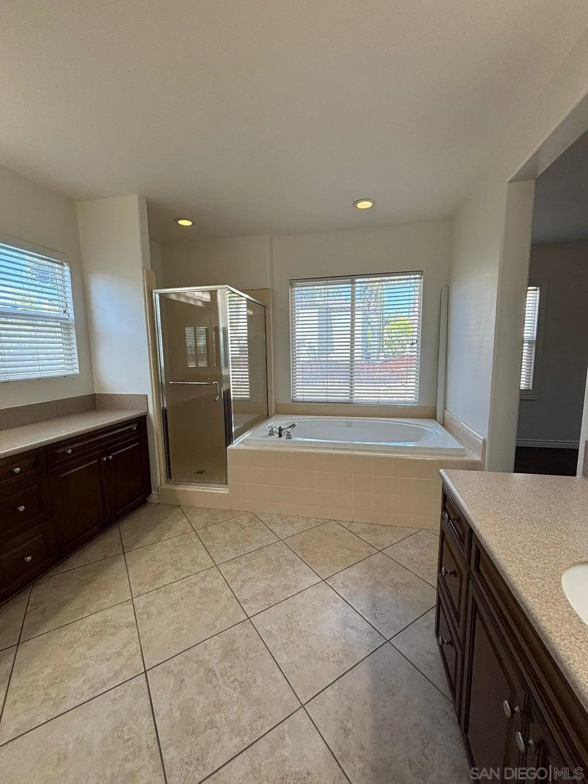 1612 Picket Fence Dr