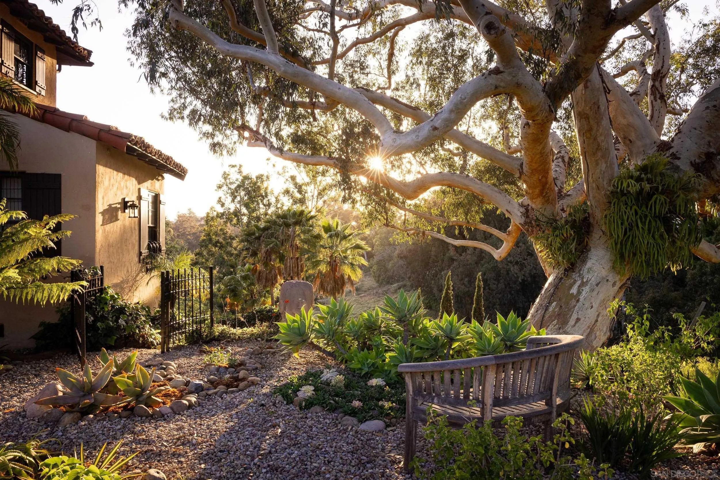 1271 Brookes Terrace