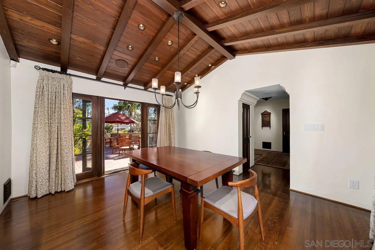 1271 Brookes Terrace