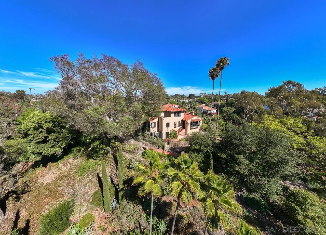 1271 Brookes Terrace