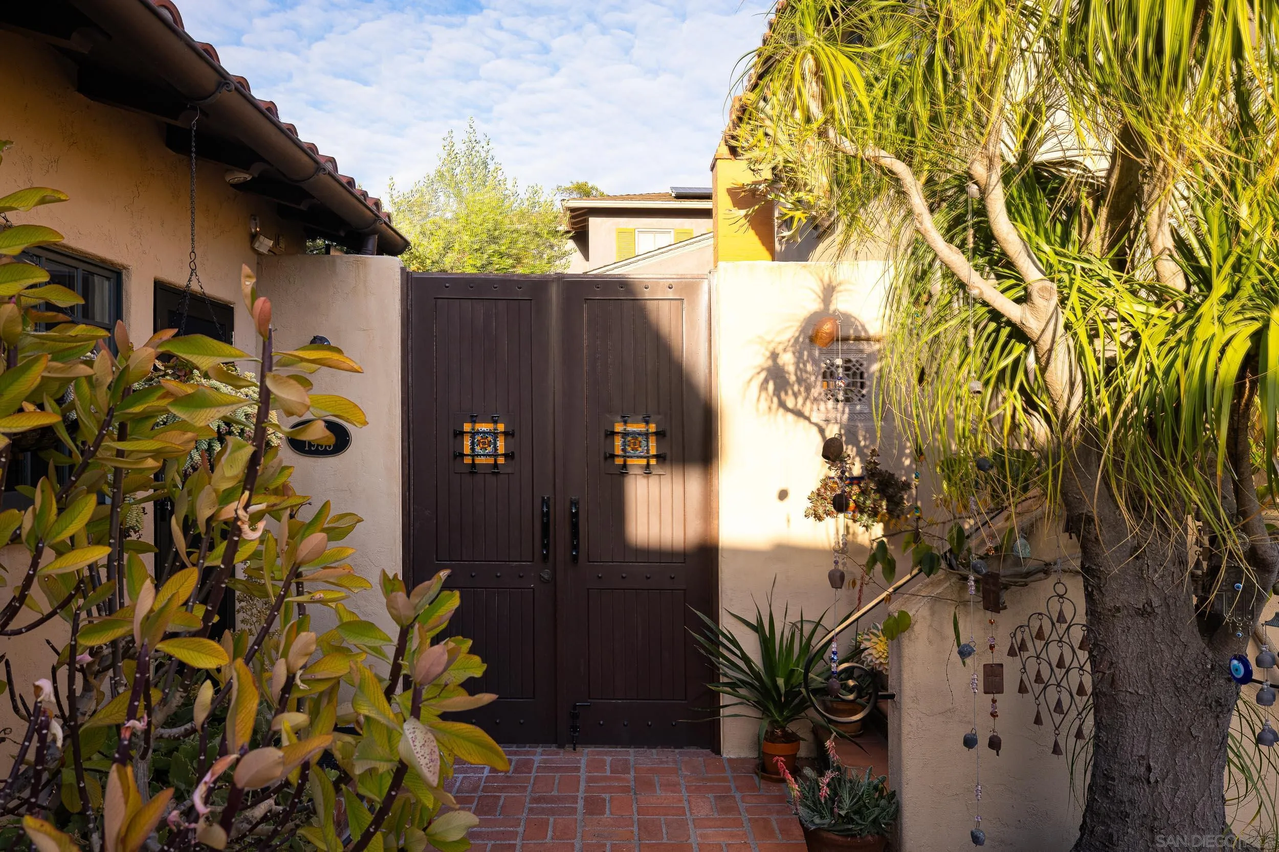 1271 Brookes Terrace