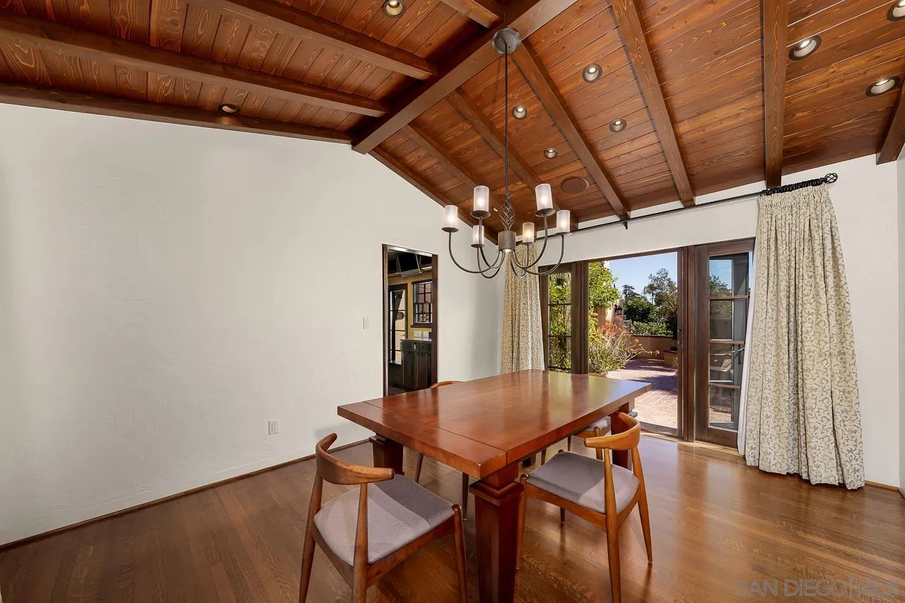 1271 Brookes Terrace