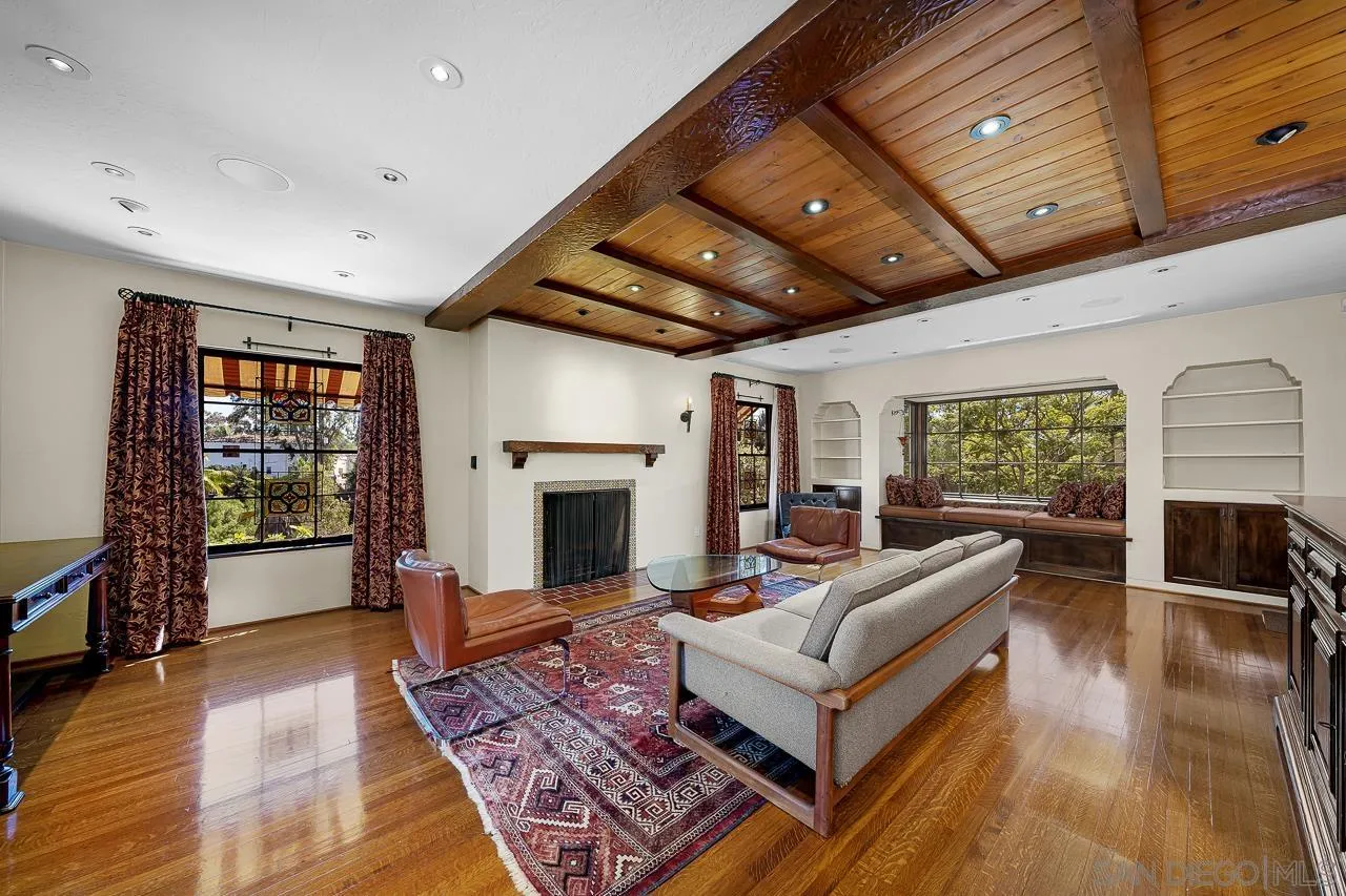 1271 Brookes Terrace