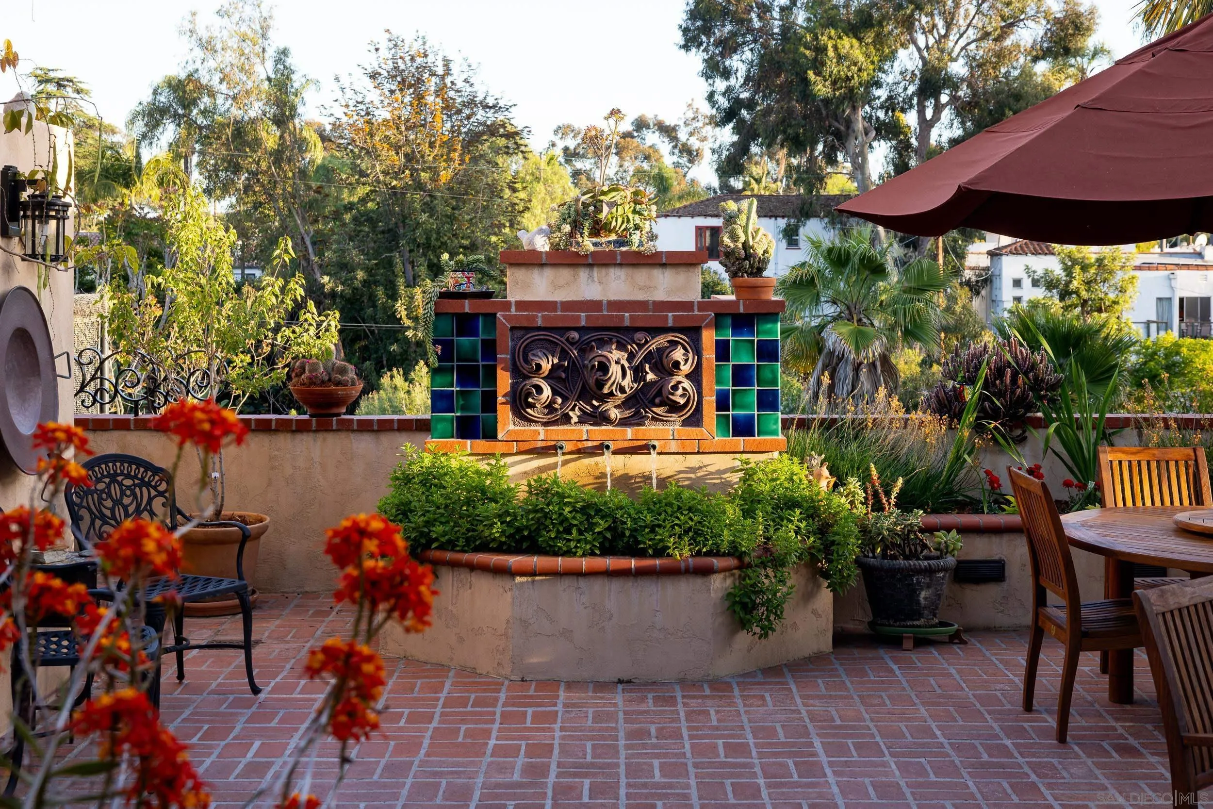 1271 Brookes Terrace