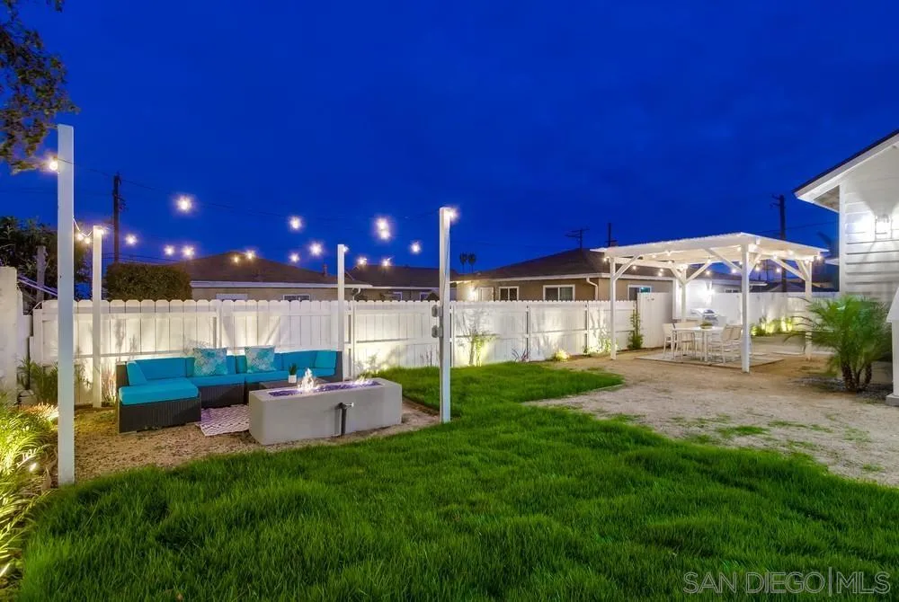 3122 Newell St