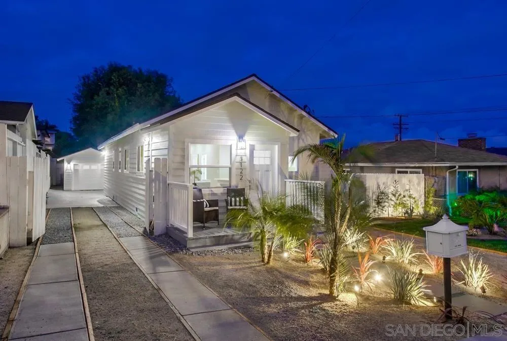 3122 Newell St