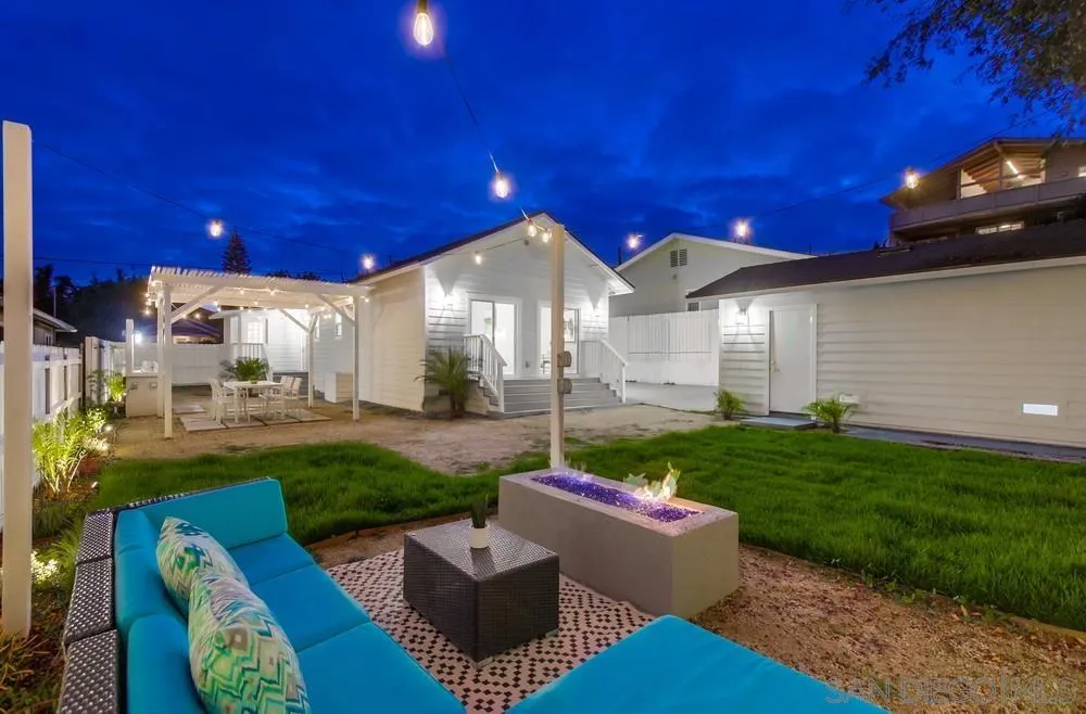 3122 Newell St