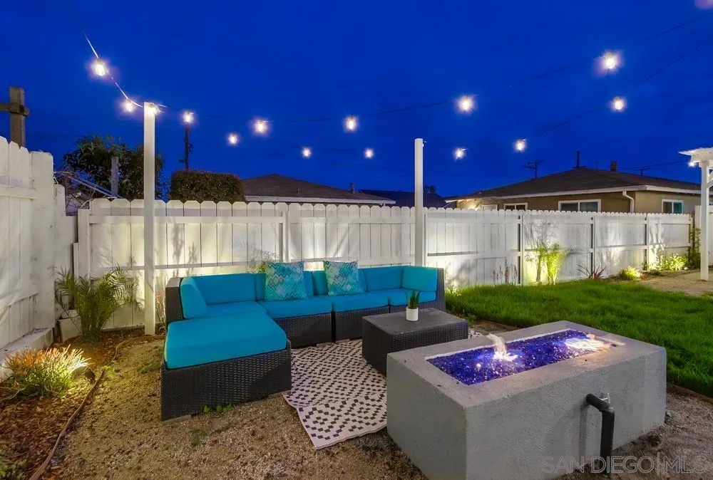 3122 Newell St