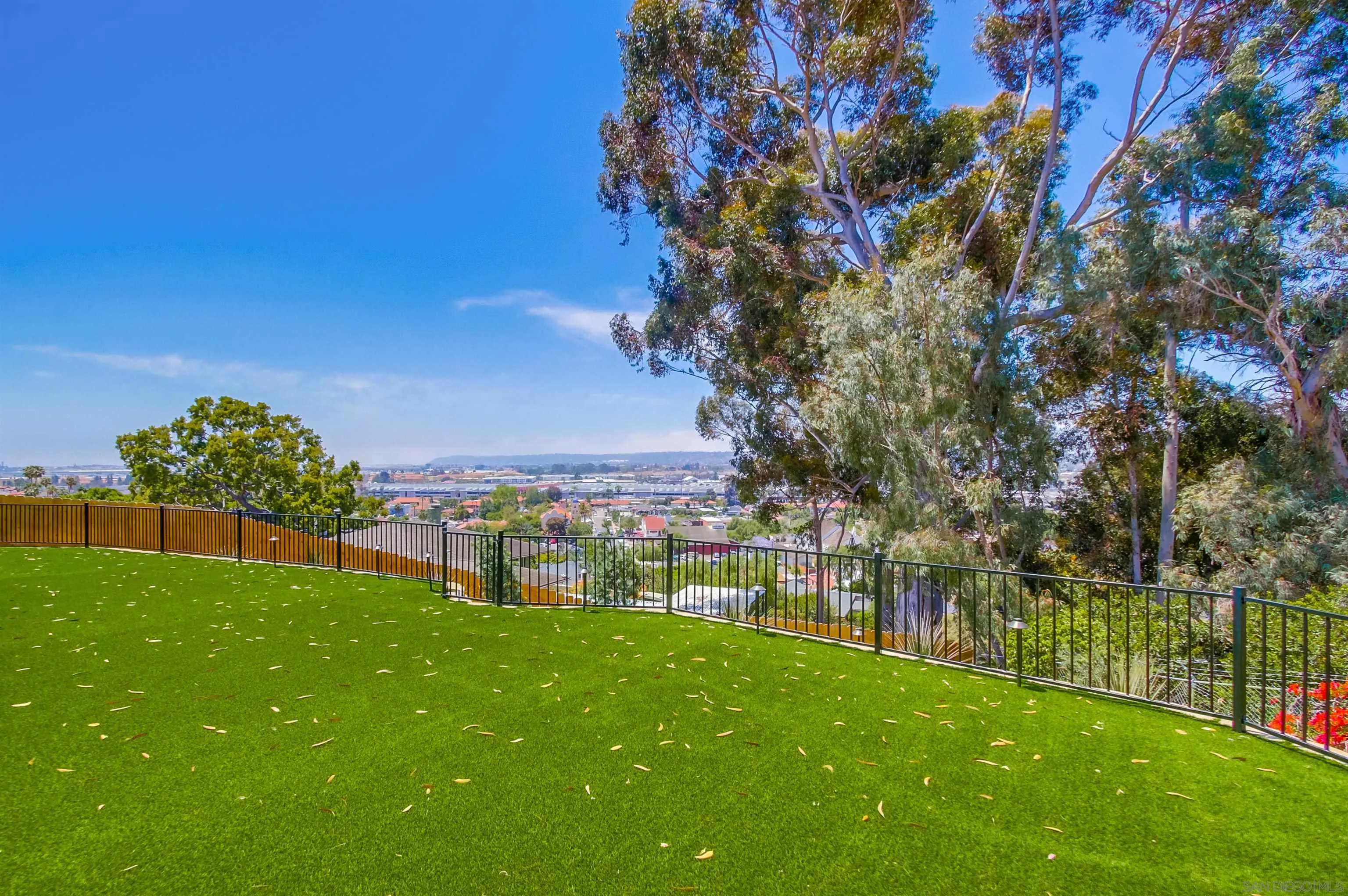 4242 Cosoy Way