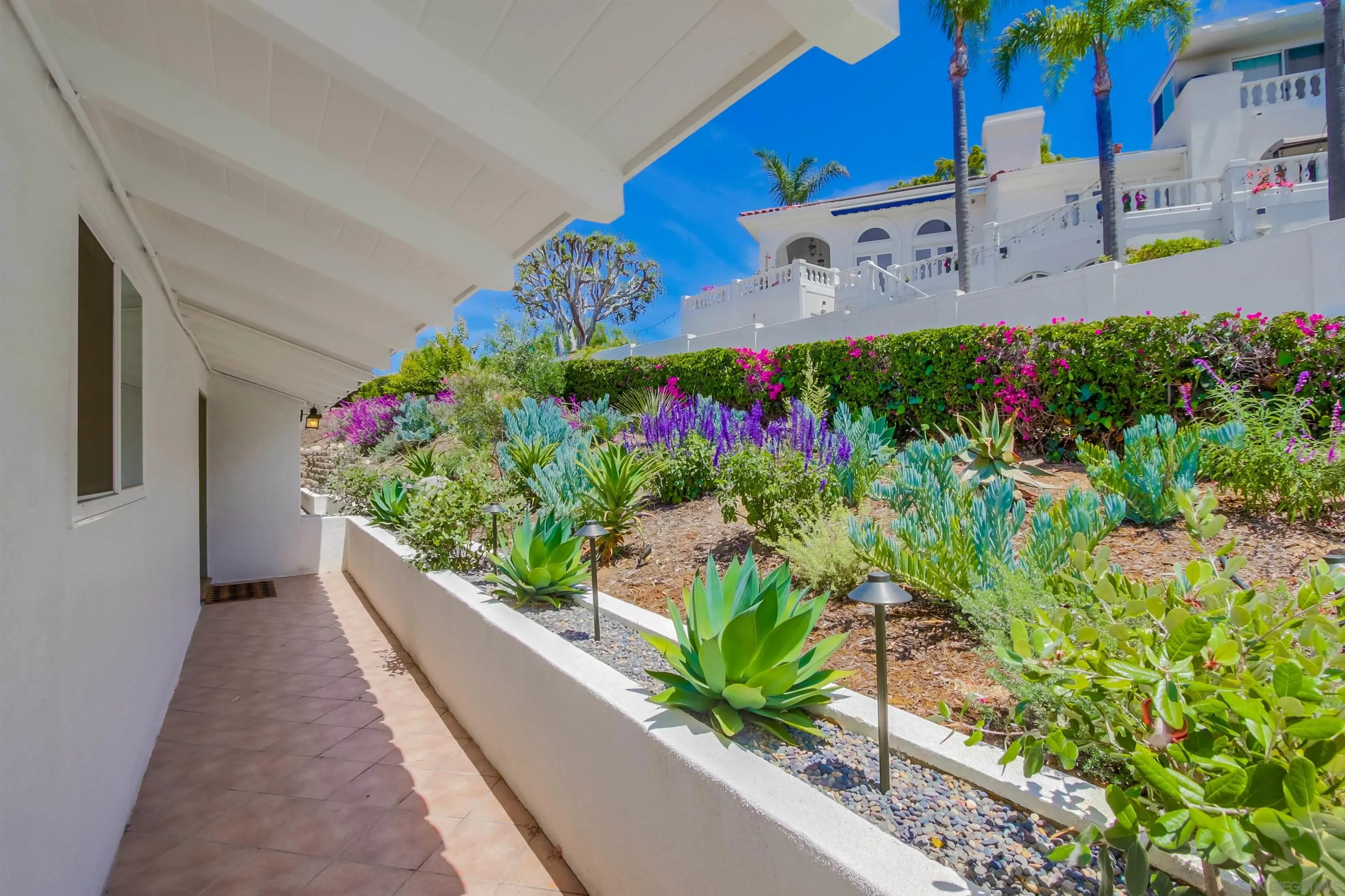 4242 Cosoy Way, San Diego