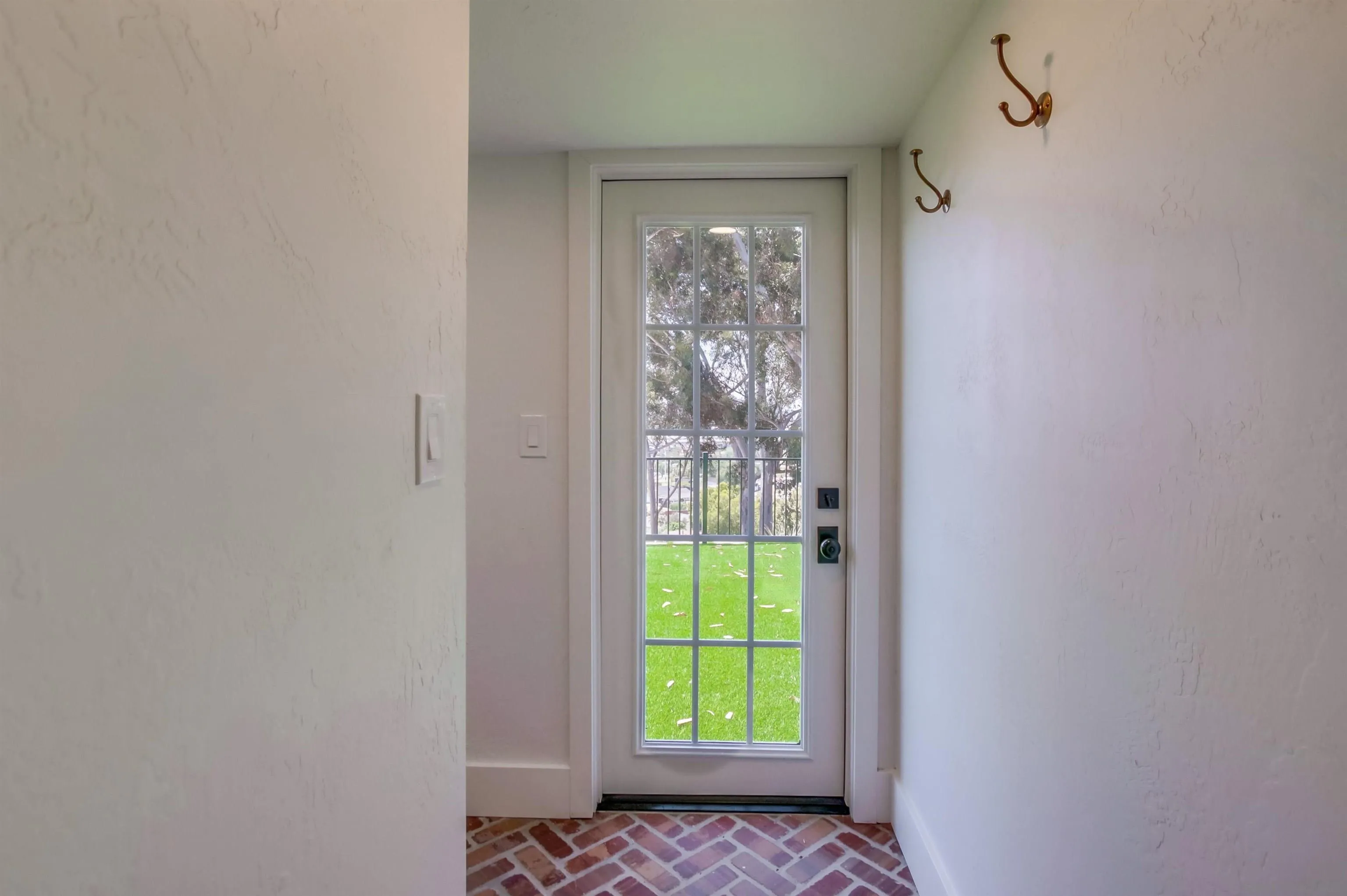 4242 Cosoy Way, San Diego