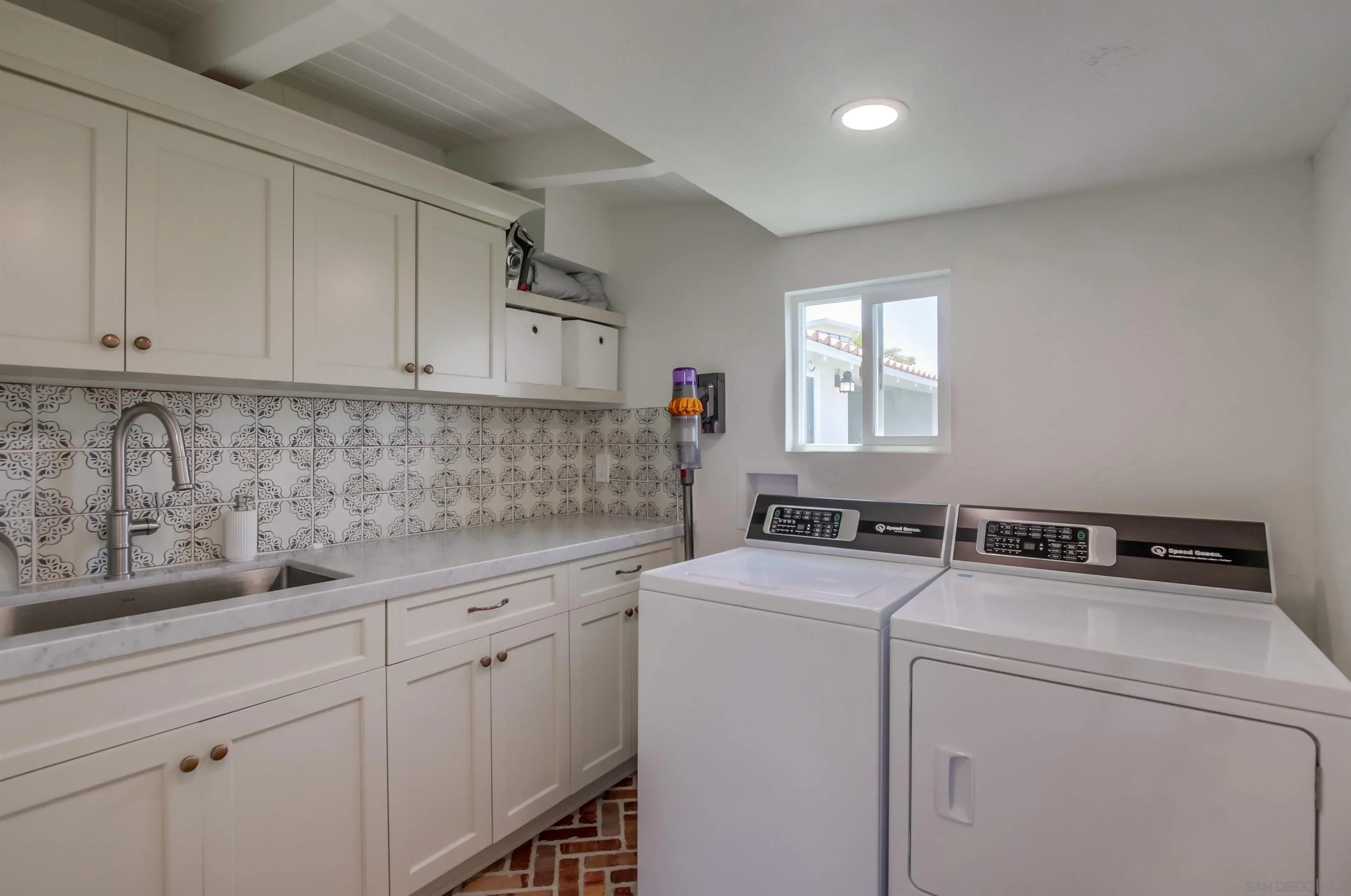 4242 Cosoy Way, San Diego