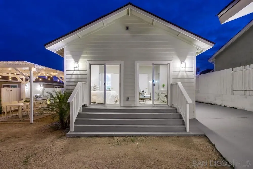 3122 Newell St, San Diego