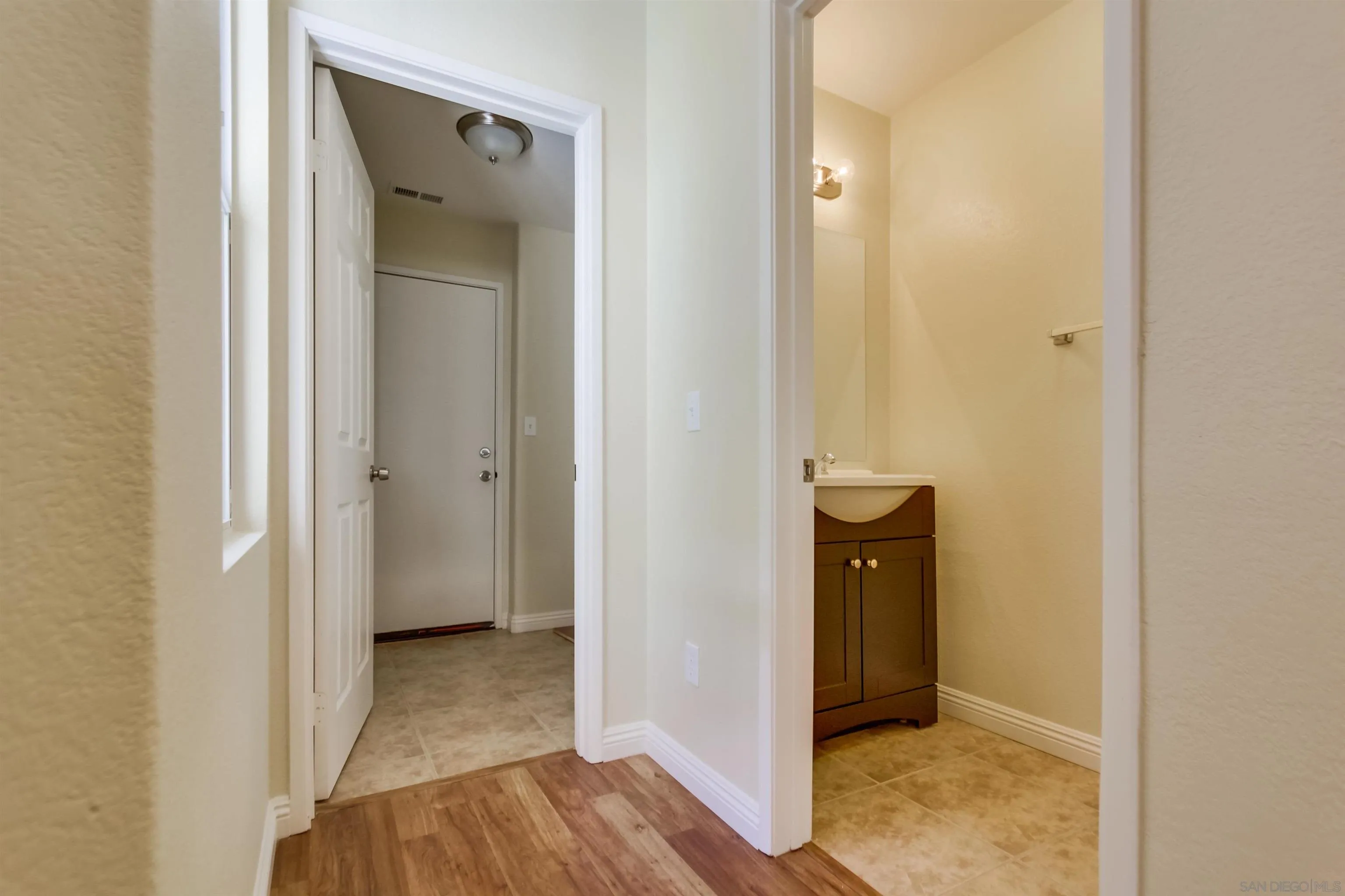 1201 Trapani Cv Unit 4, Chula Vista Unit: 4