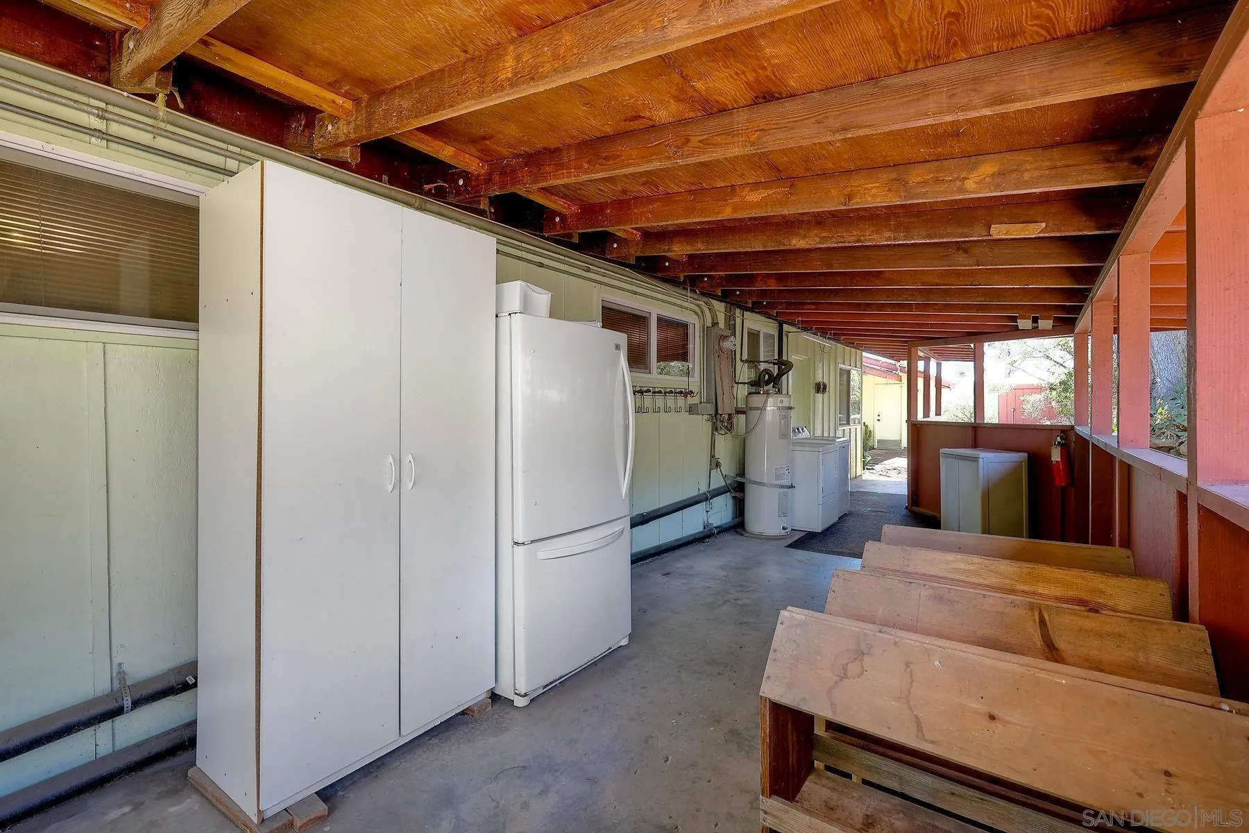 15525 Lyons Valley