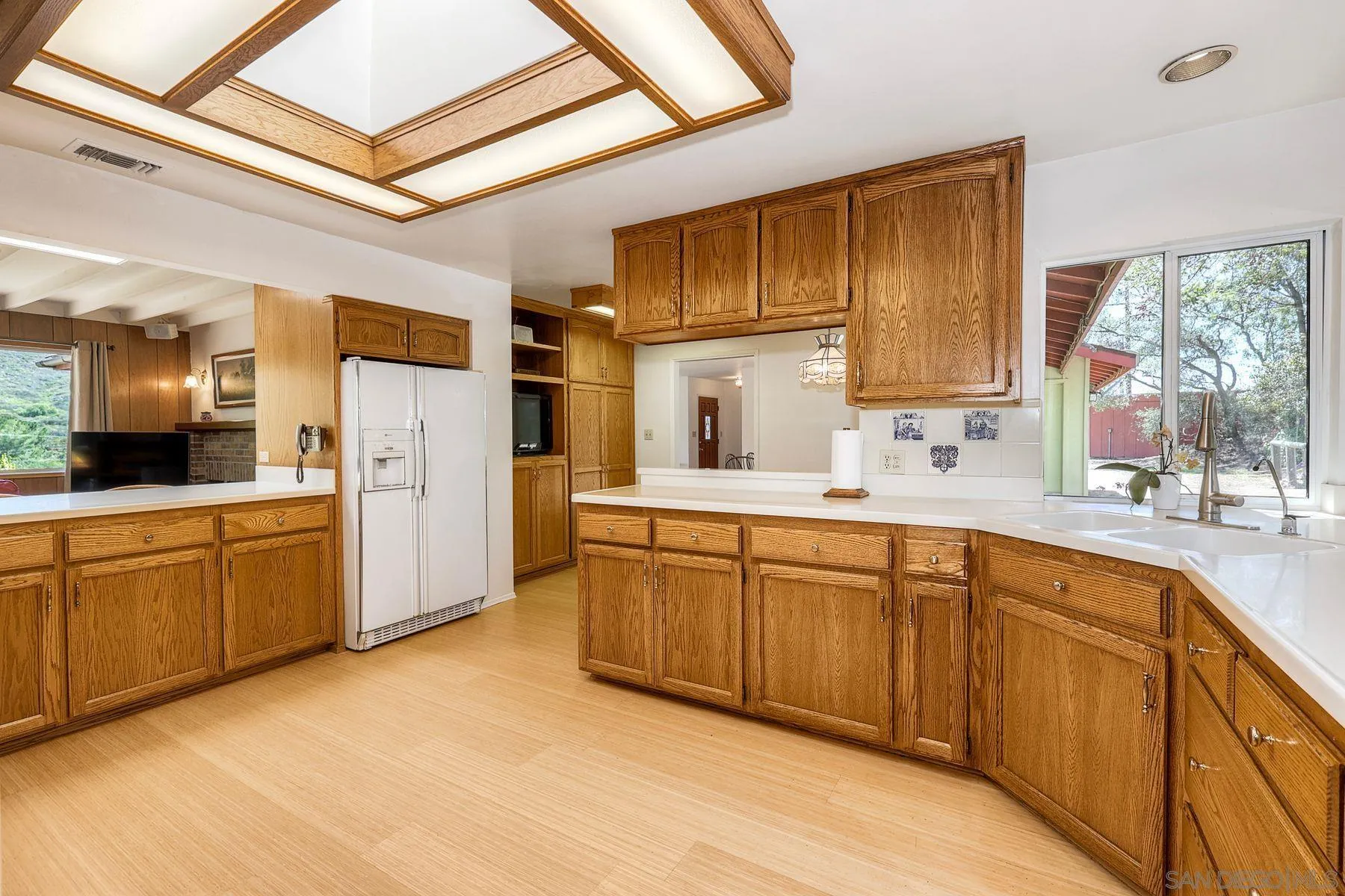15525 Lyons Valley