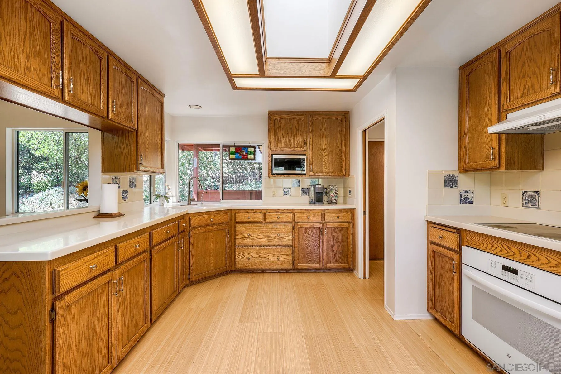15525 Lyons Valley