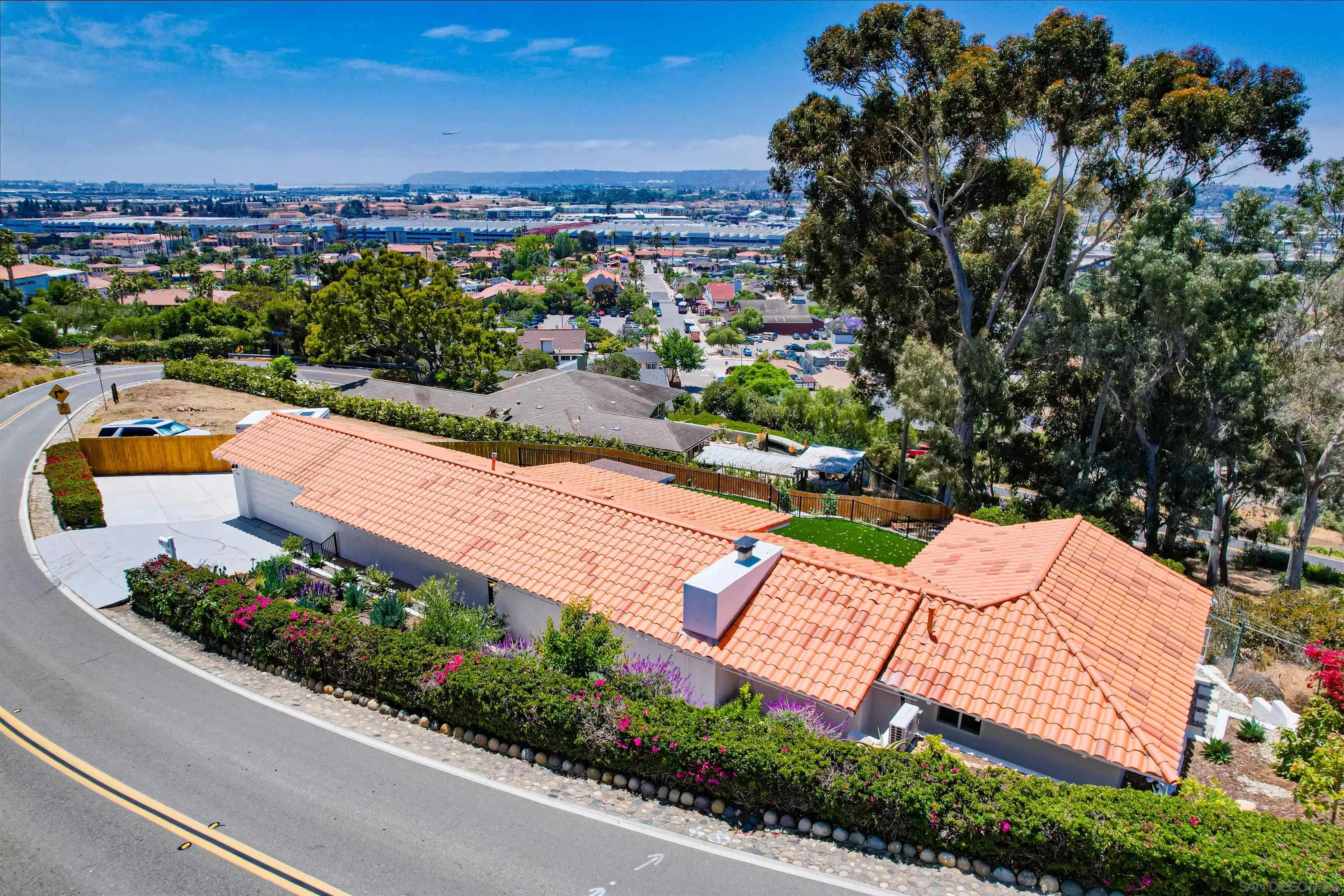 4242 Cosoy Way