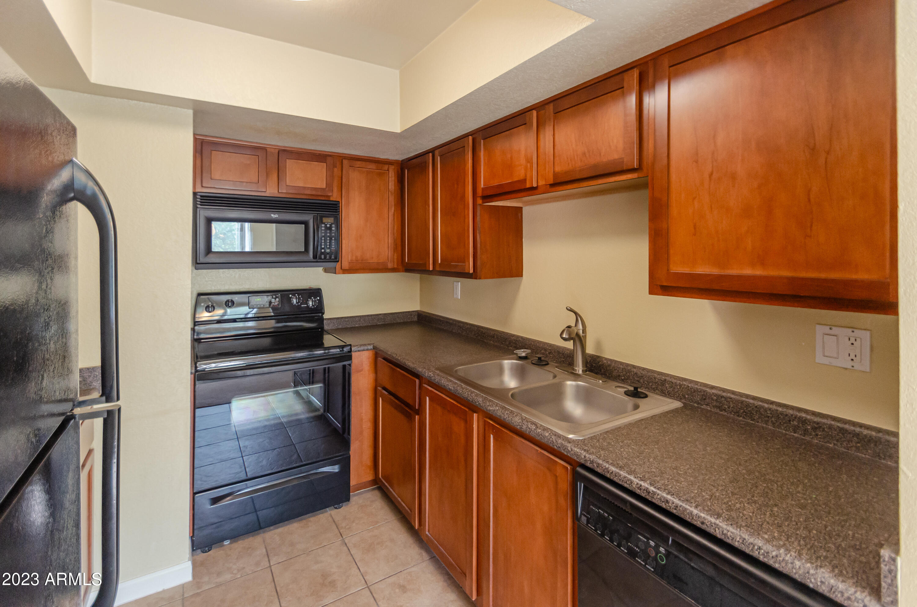 8256 E ARABIAN Trail E # 238