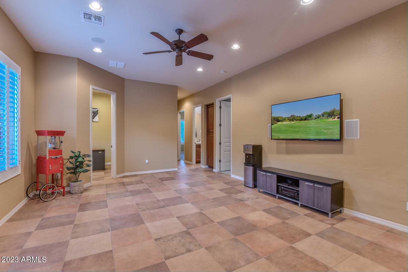 3935 E NOCONA Lane