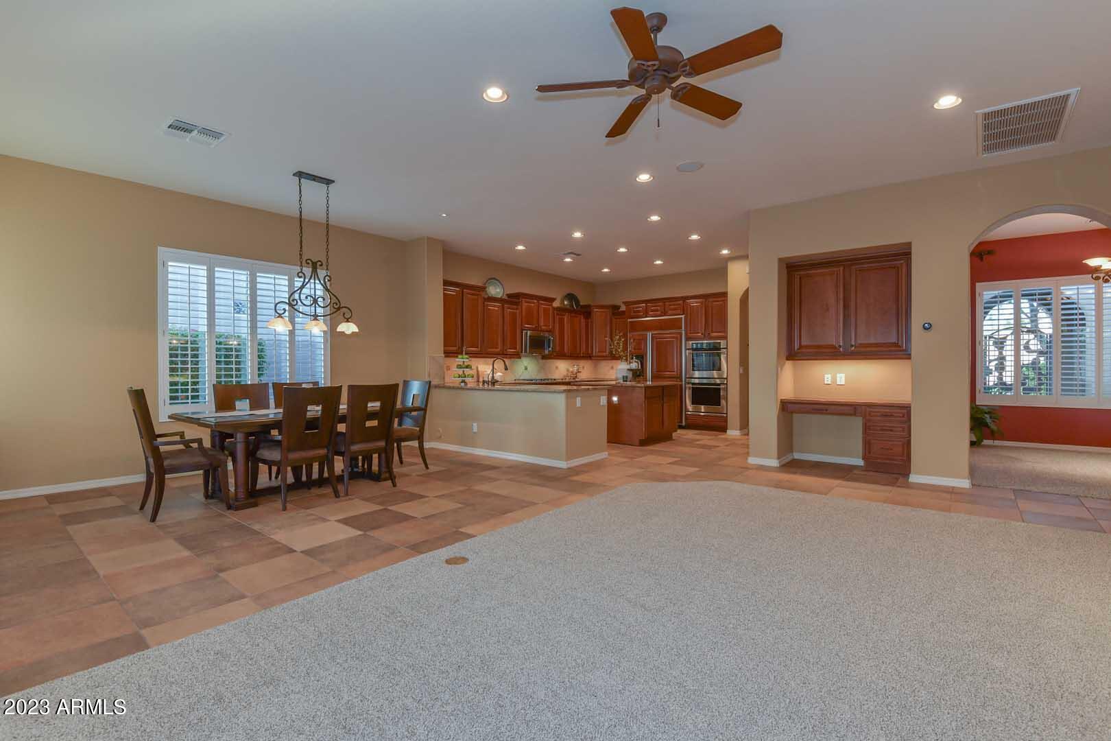 3935 E NOCONA Lane