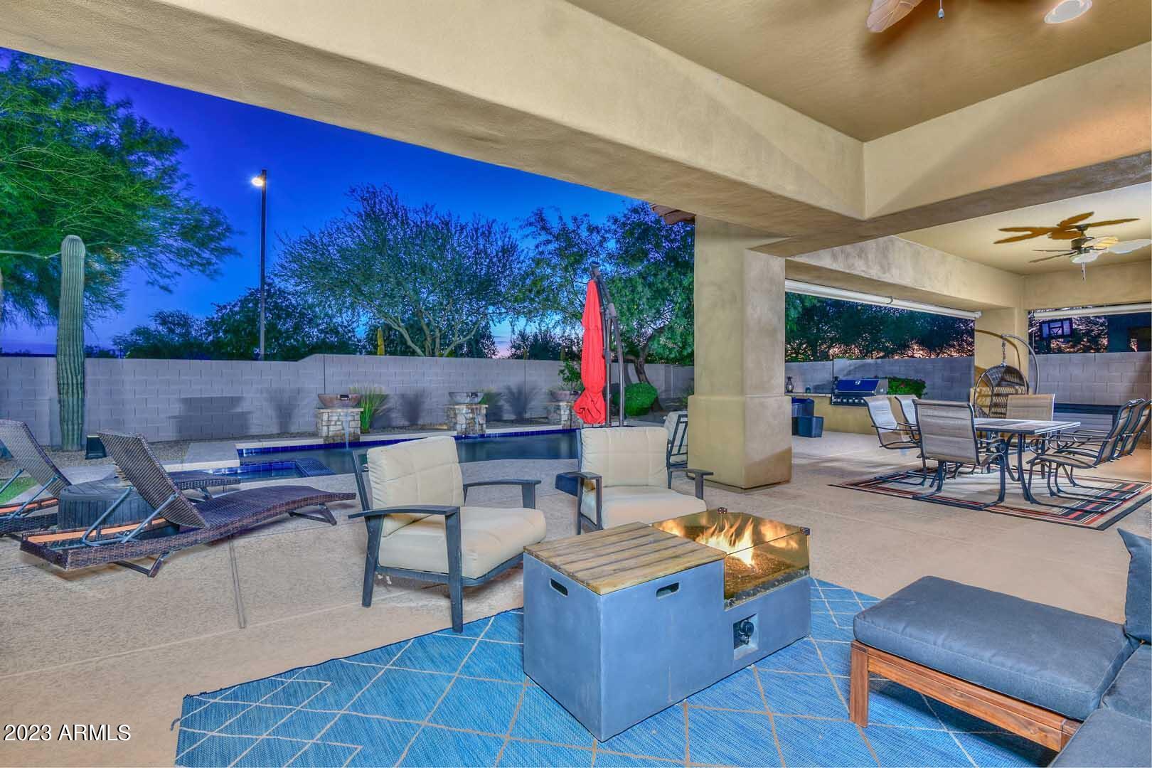 3935 E NOCONA Lane